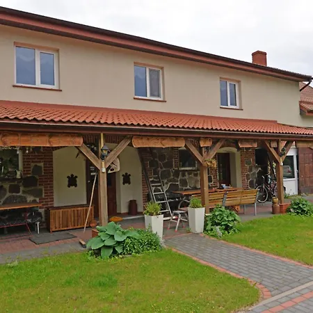 Agropensjonat منزل للإقامة *